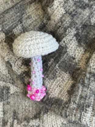 Picture of Crochet White and Pink Mushroom Beaded Brooch
